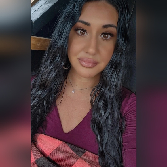 Meet your Posher, Bella 🇮🇹 - Picture 3 of 4